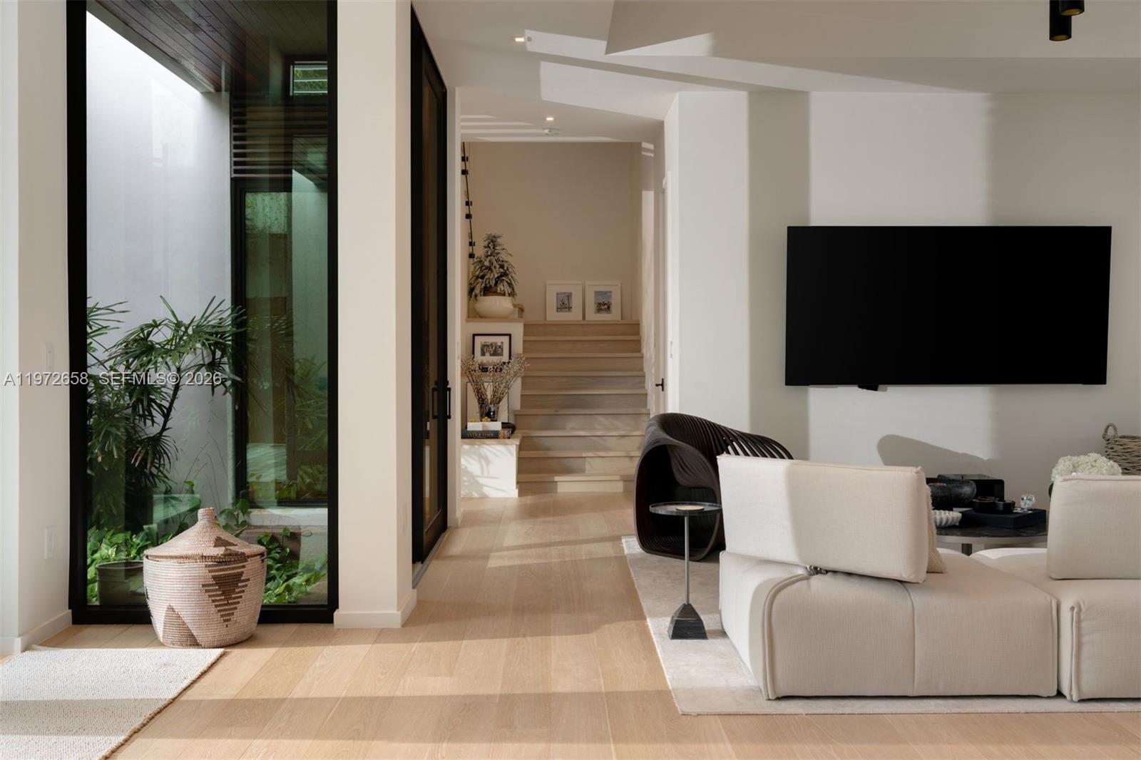 SUNRISE HARBOUR REV PL - Residential