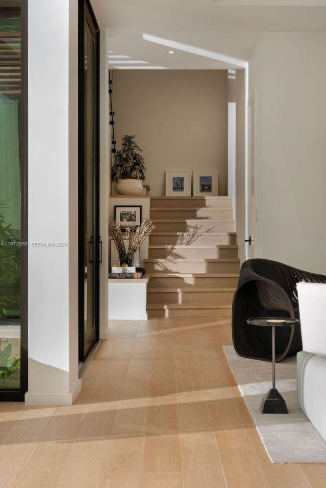 SUNRISE HARBOUR REV PL - Residential