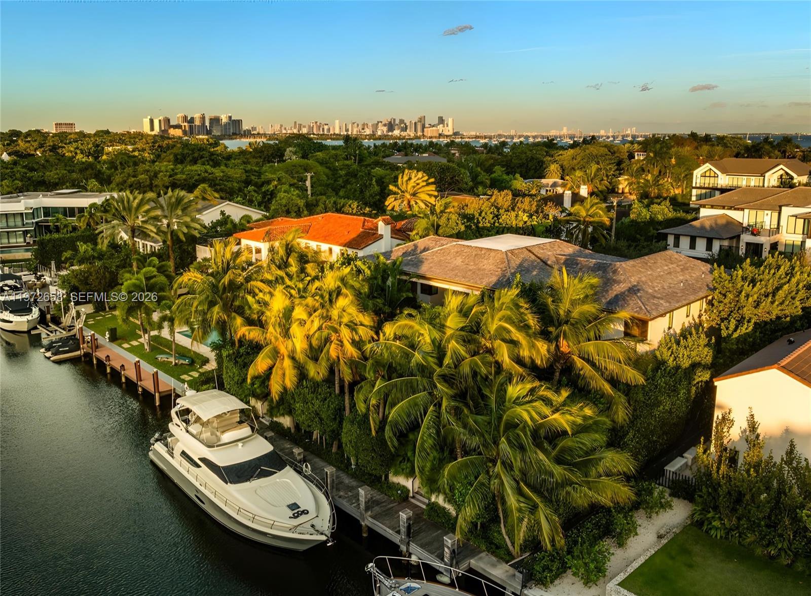 SUNRISE HARBOUR REV PL - Residential