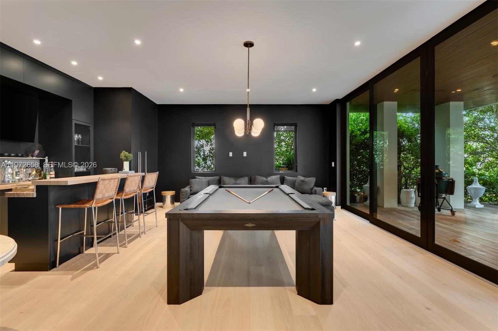SUNRISE HARBOUR REV PL - Residential