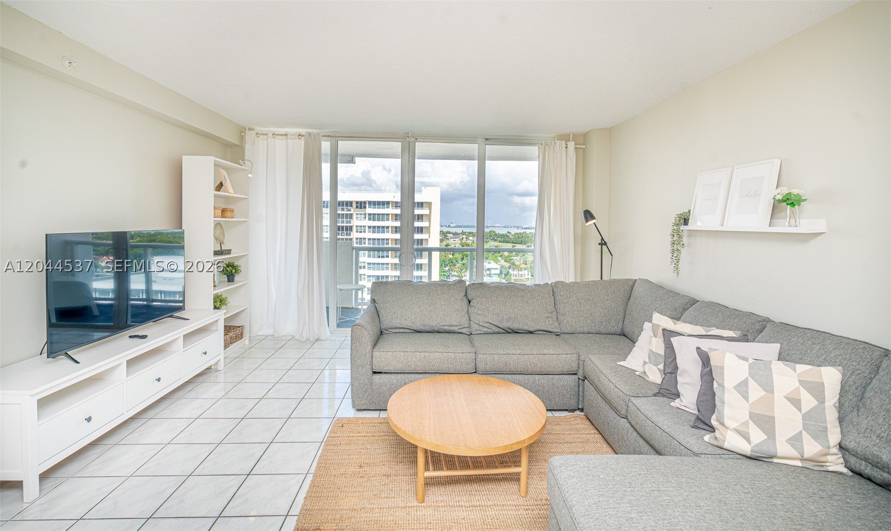 THE PAVILION CONDO - Residential