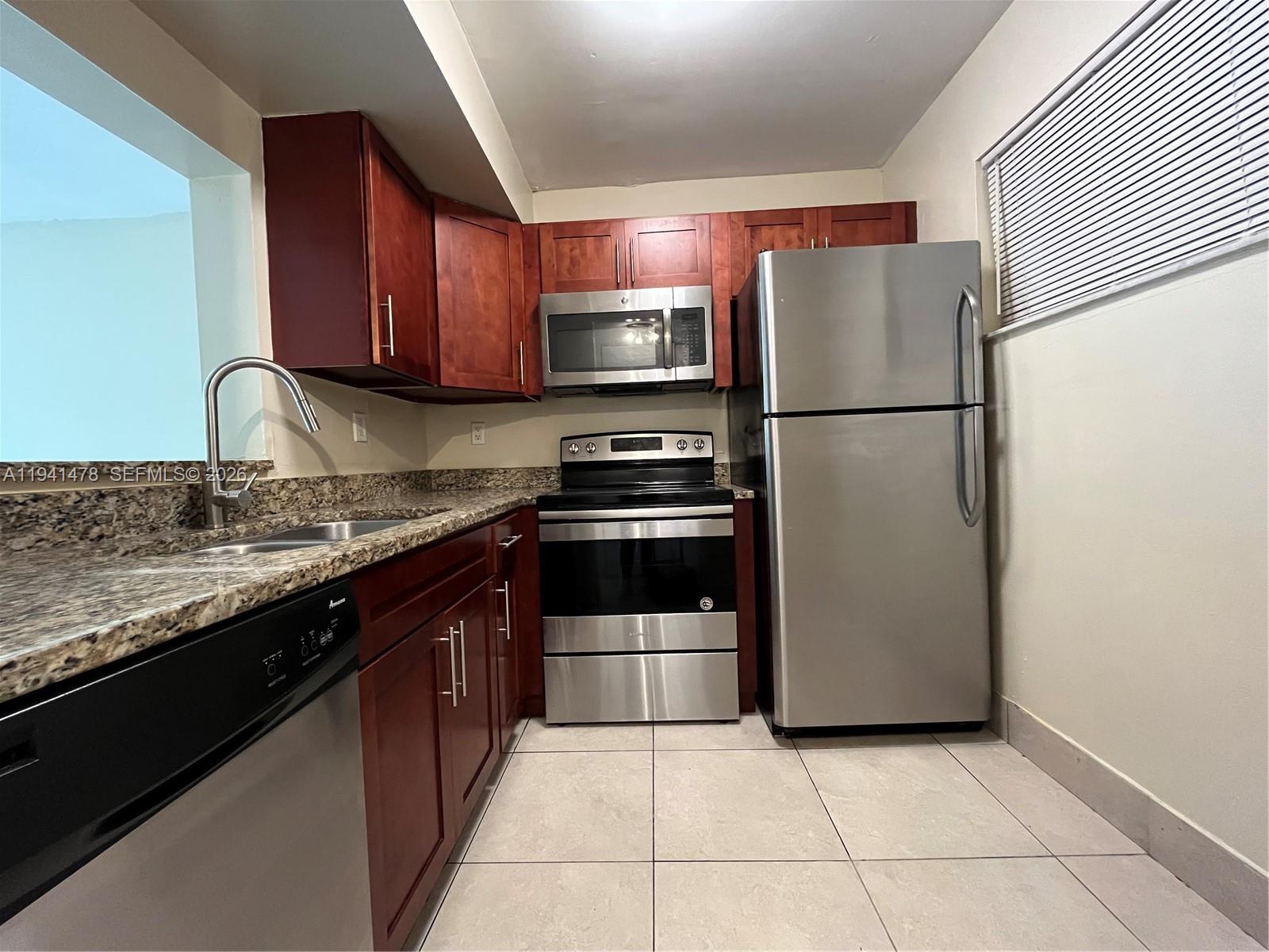 SUNSET HILLS I CONDOMINIU - Residential