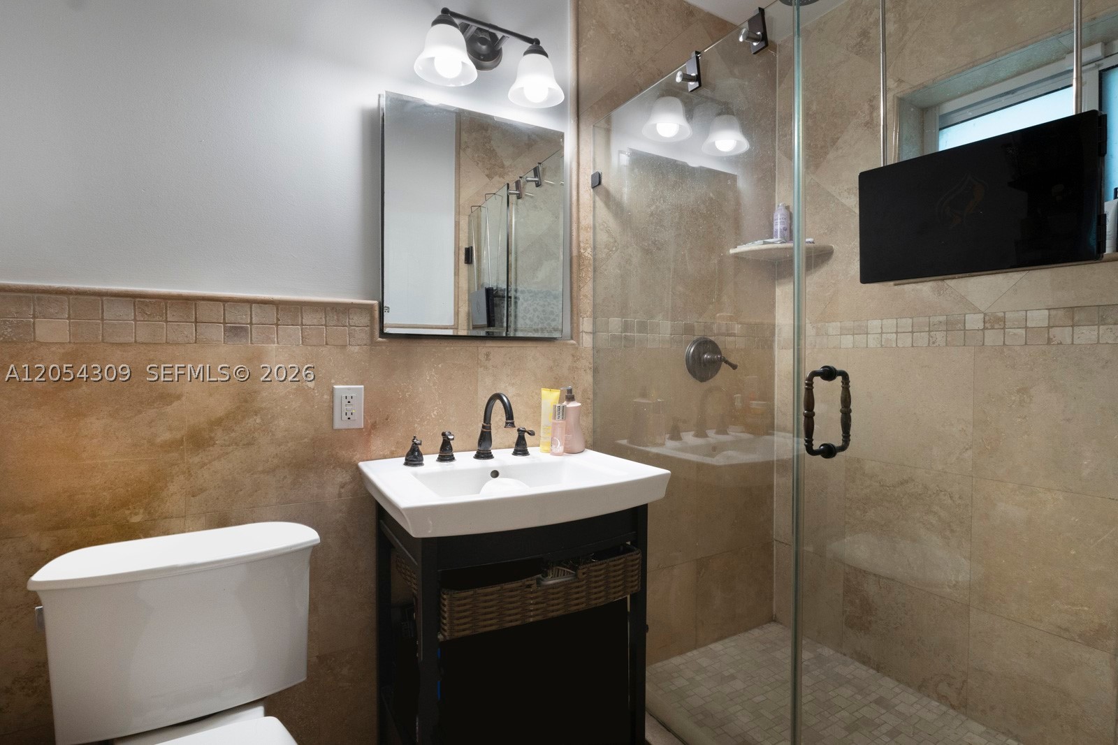 BEVERLY GARDENS - Residential Lease