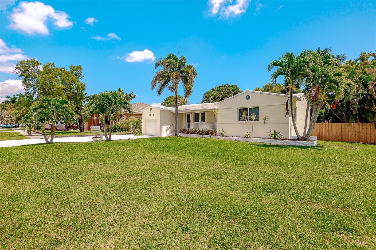 BISCAYNE GARDENS SEC H PA - Residential