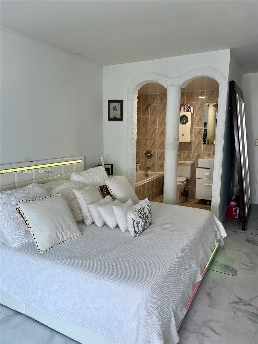 COASTAL TOWERS CONDO - Residential