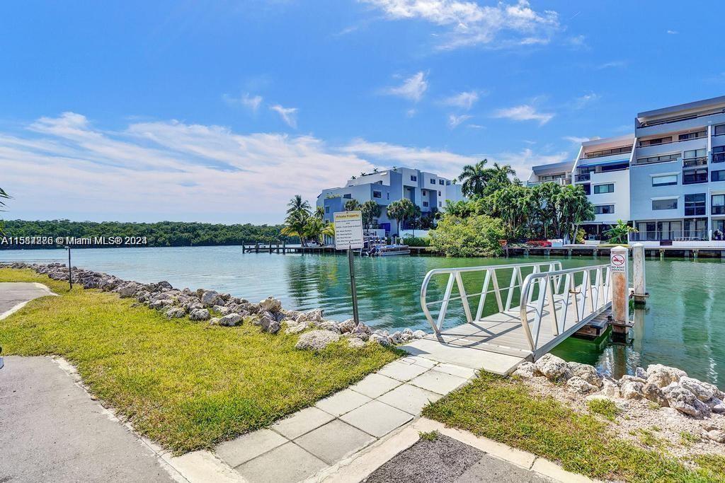 COASTAL TOWERS CONDO - Residential