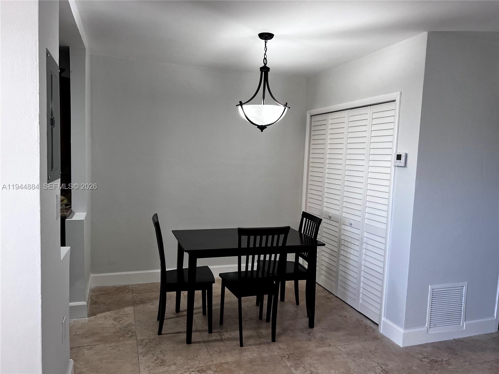 12590 CORONADO TOWERS CON - Residential