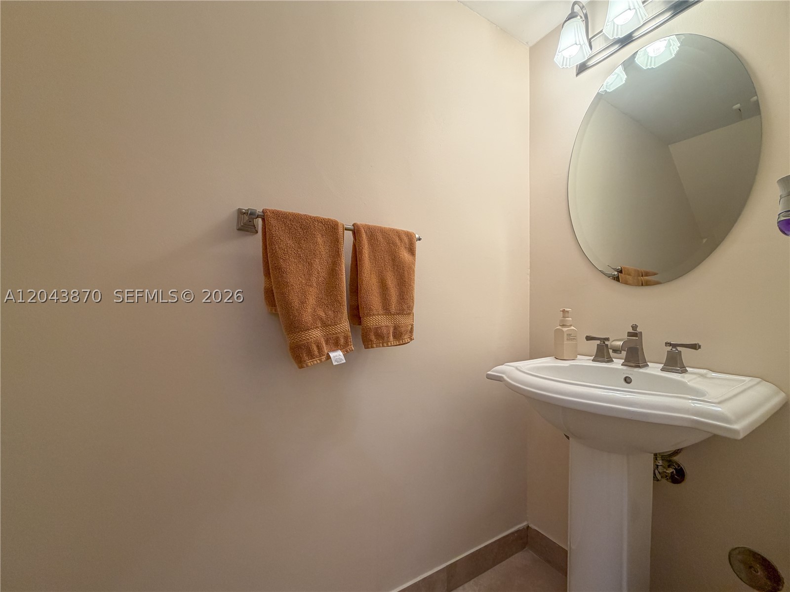 PORTOFINO CONDOMINIUM - Residential Lease