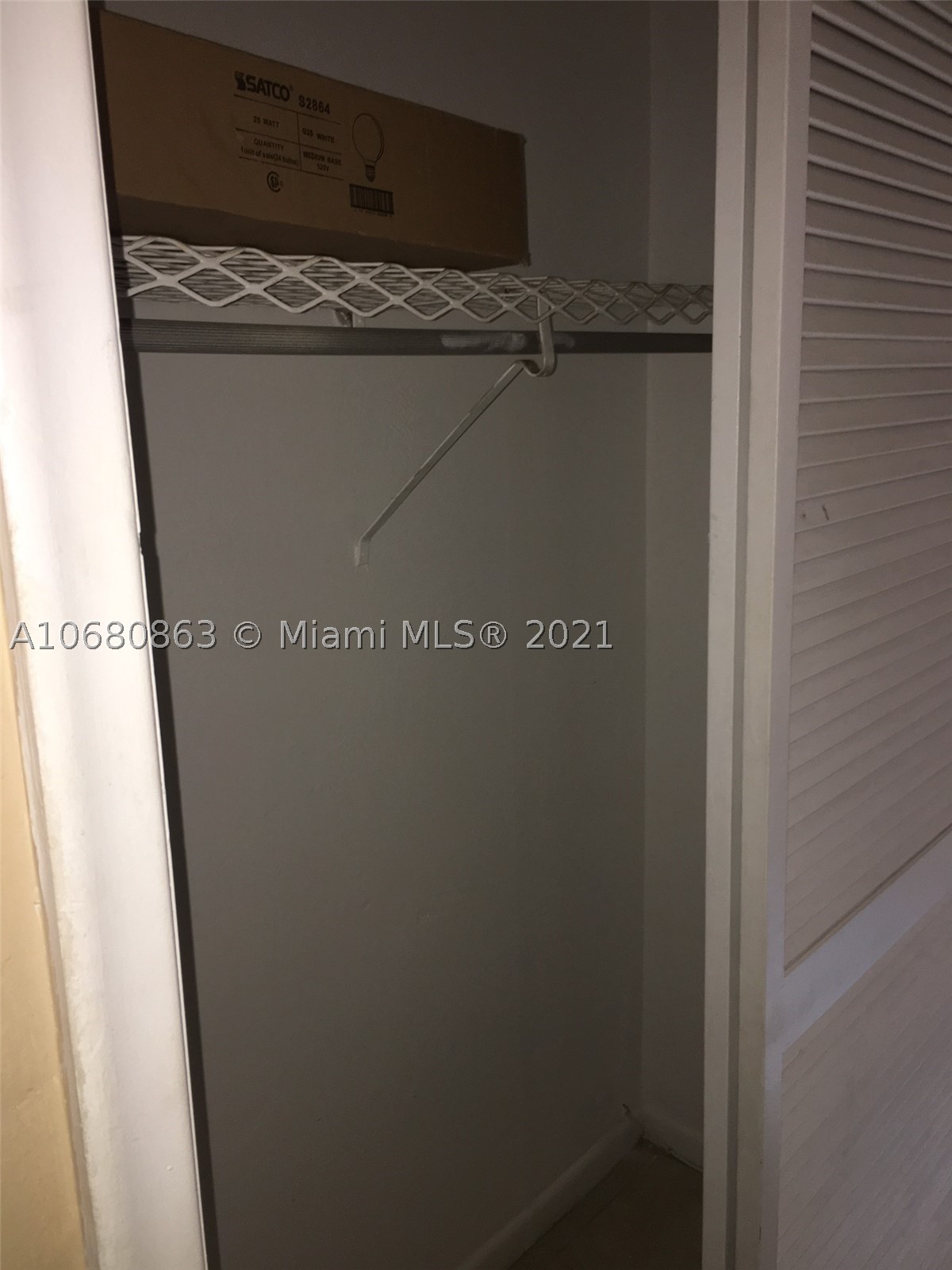 LAKES OF INVERRARY CONDO - Residential