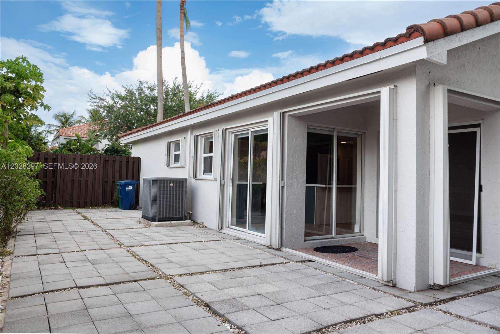 DORAL ISLES CAYMAN - Residential Lease