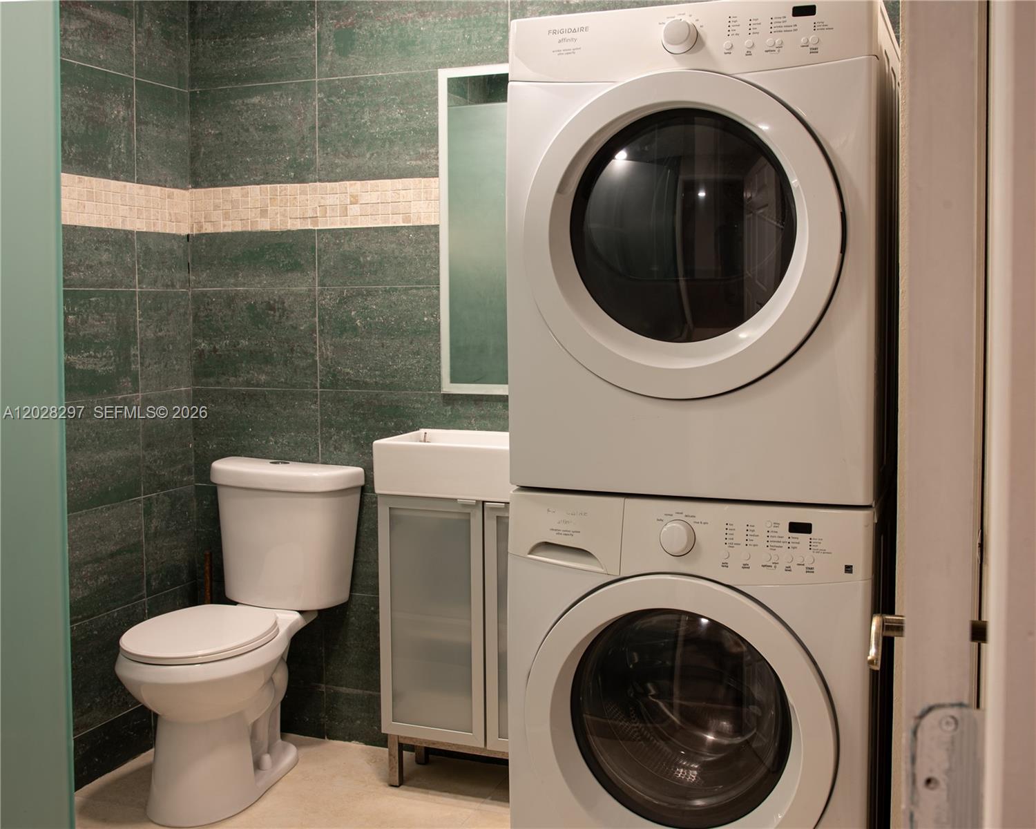 DORAL ISLES CAYMAN - Residential Lease