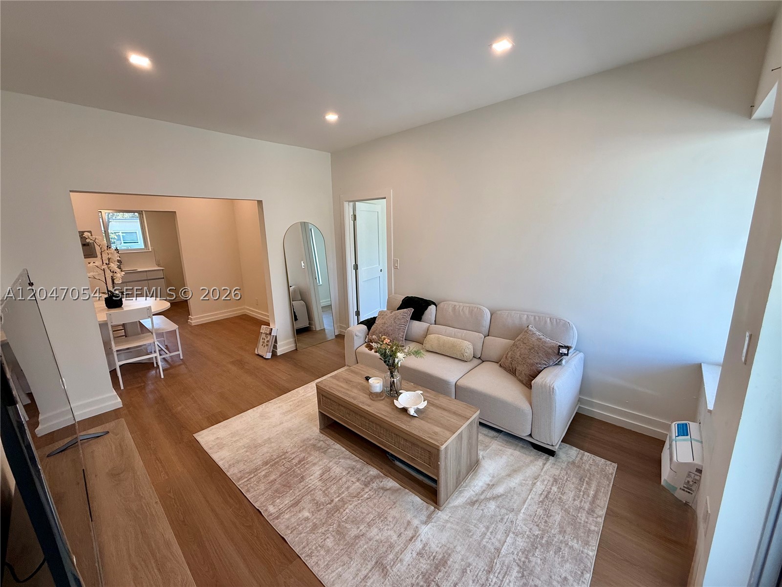 COMMERCIAL SUB - Residential Lease