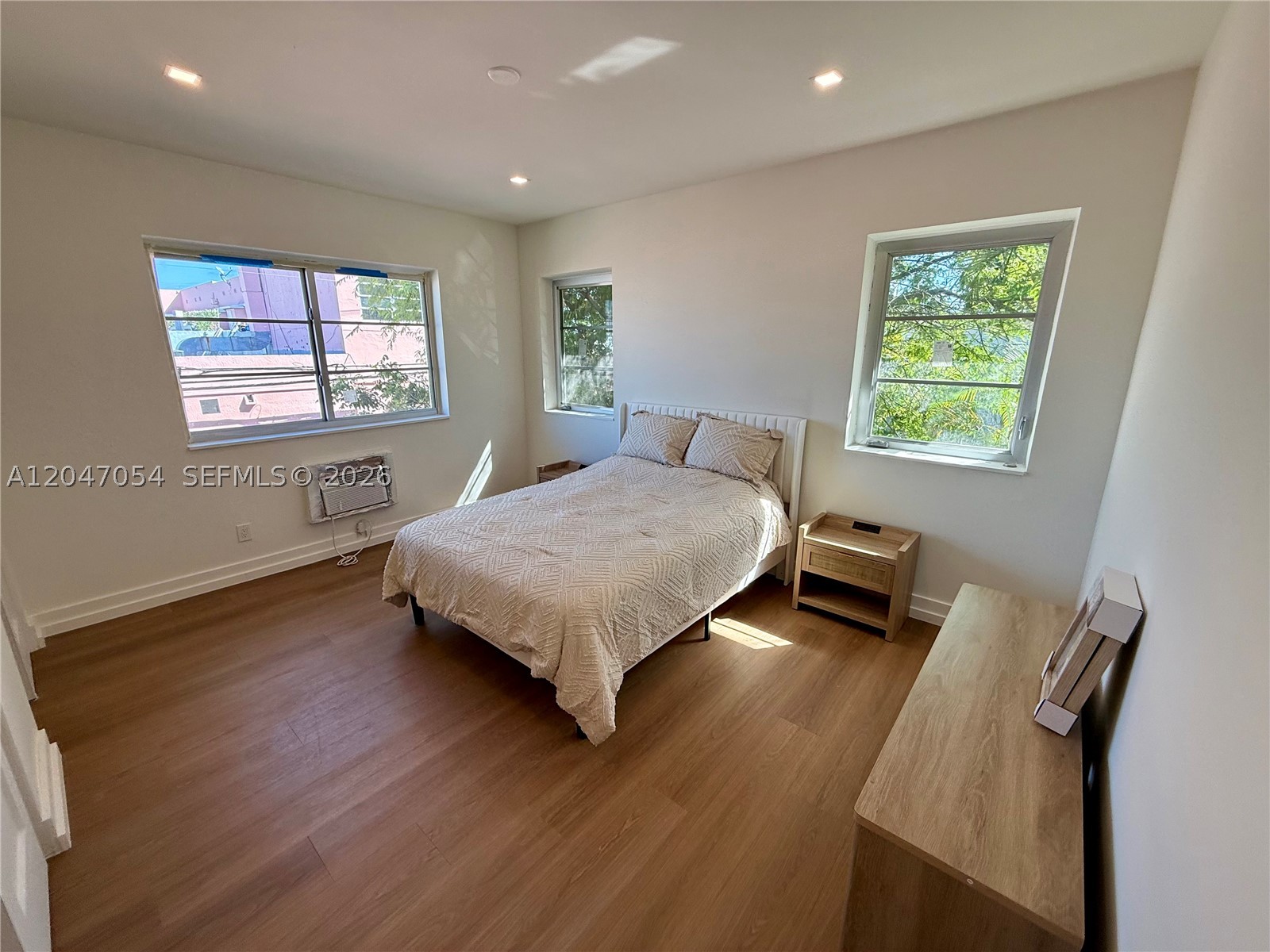 COMMERCIAL SUB - Residential Lease