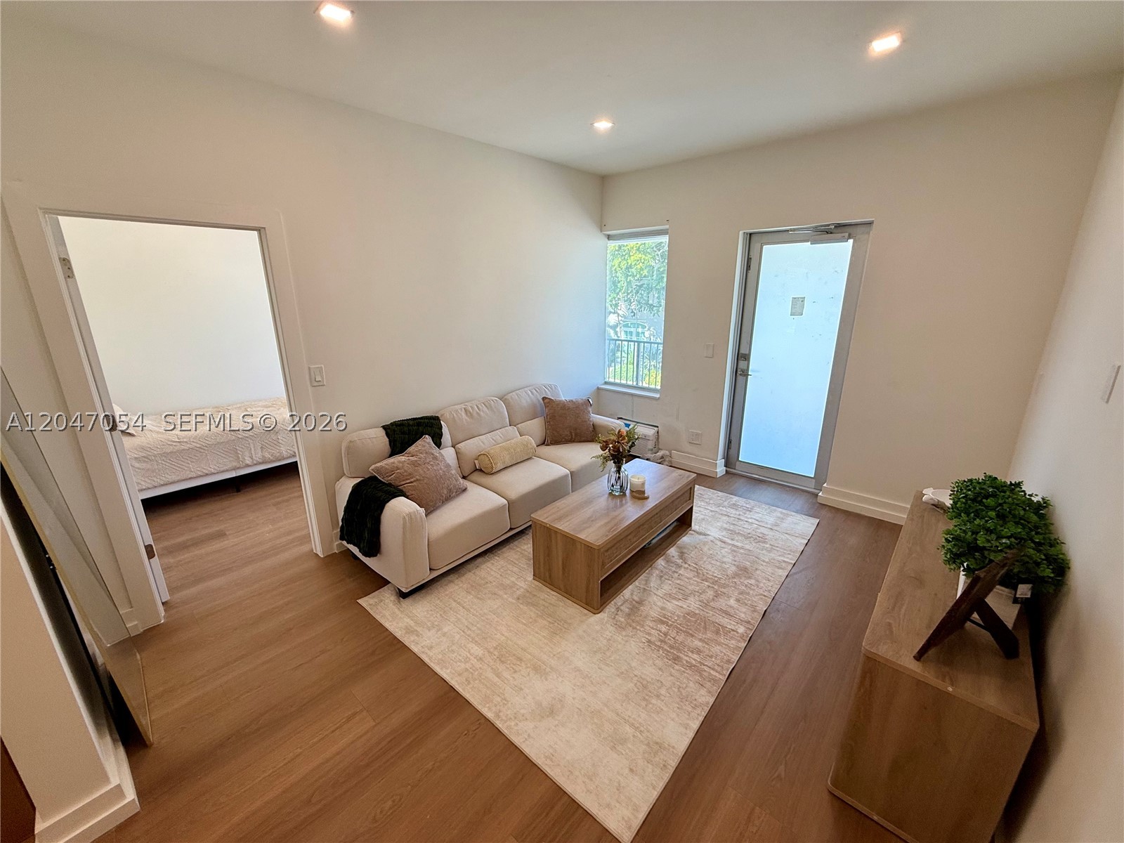 COMMERCIAL SUB - Residential Lease