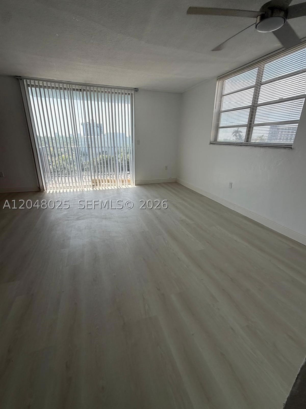 12590 CORONADO TOWERS CON - Residential