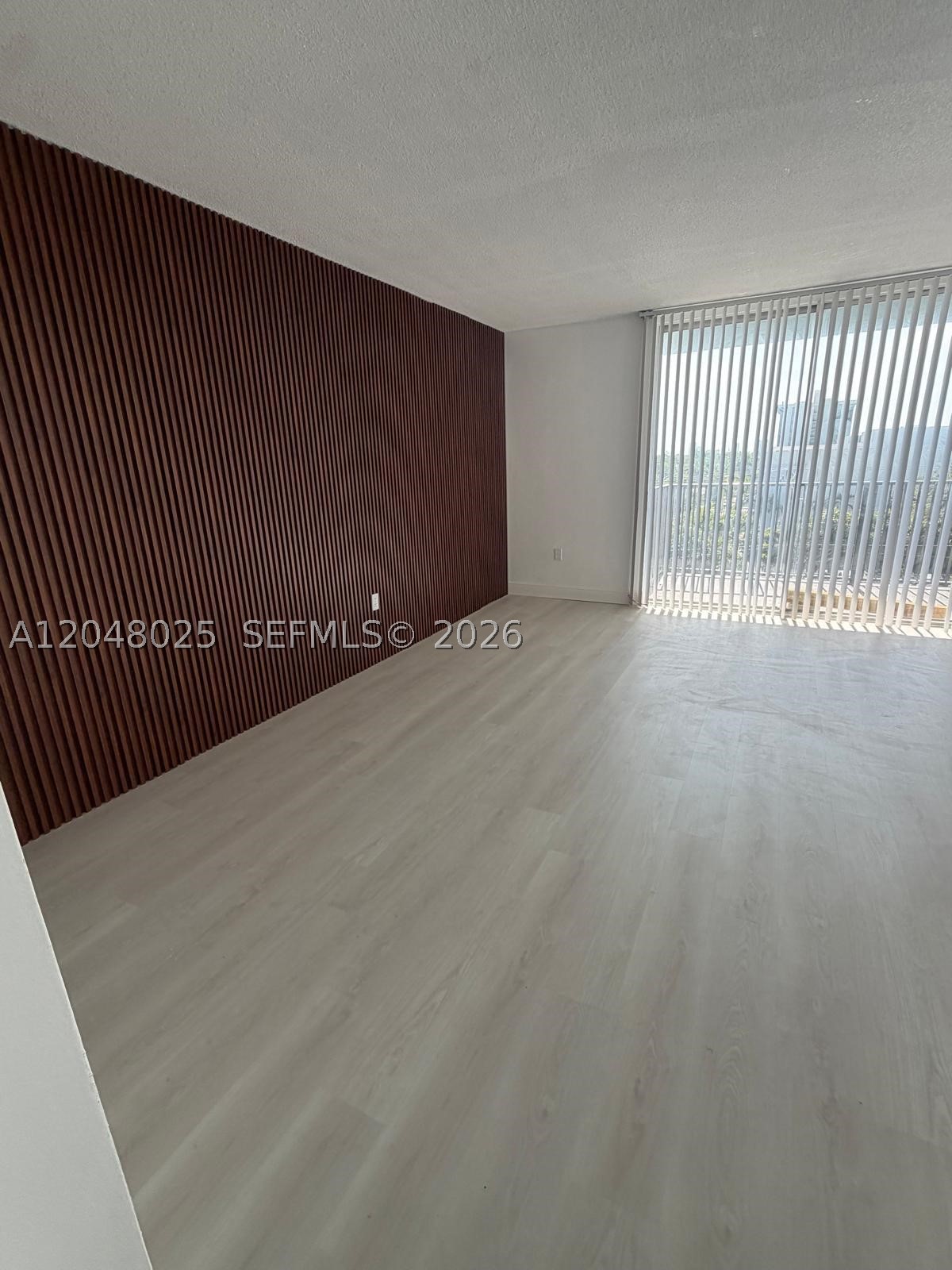 12590 CORONADO TOWERS CON - Residential