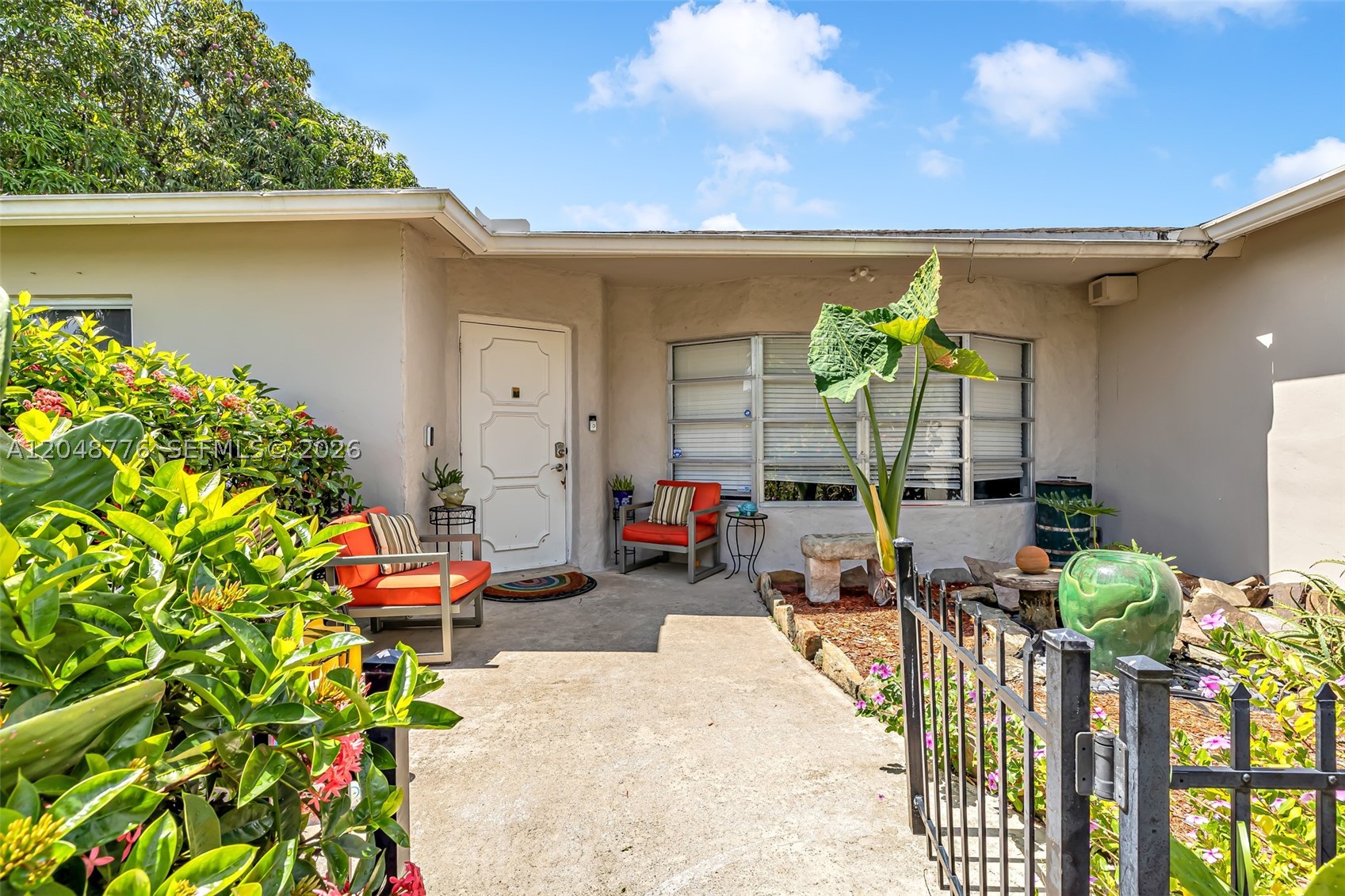 OAKLAND HILLS 1ST SEC - Residential