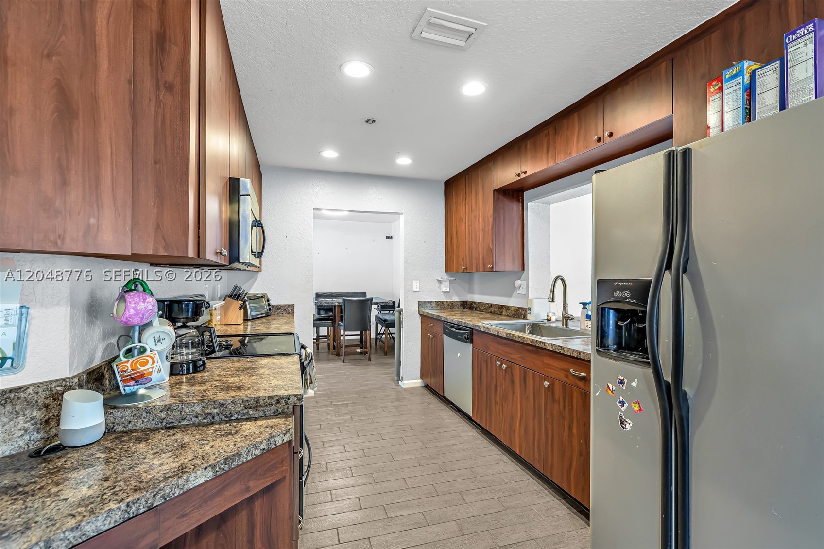 OAKLAND HILLS 1ST SEC - Residential