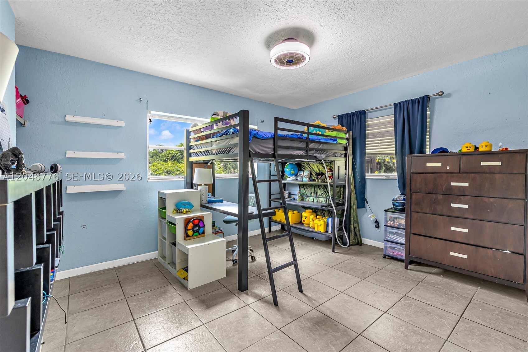 OAKLAND HILLS 1ST SEC - Residential