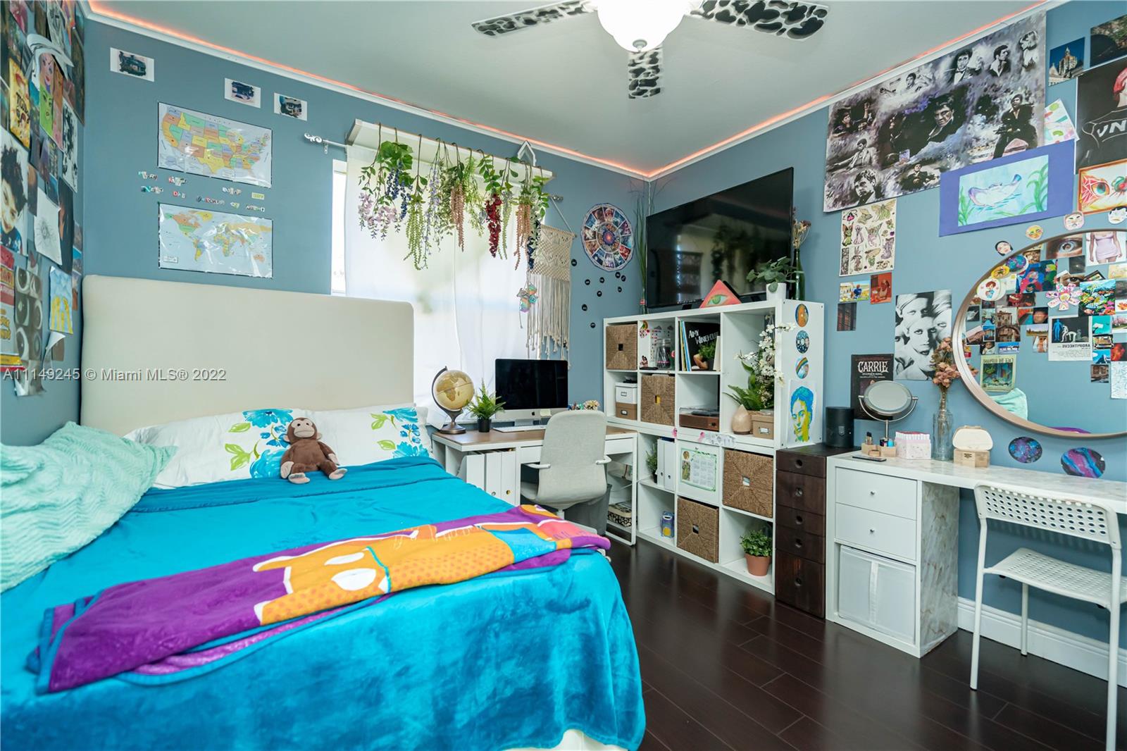 ESCADA - Residential