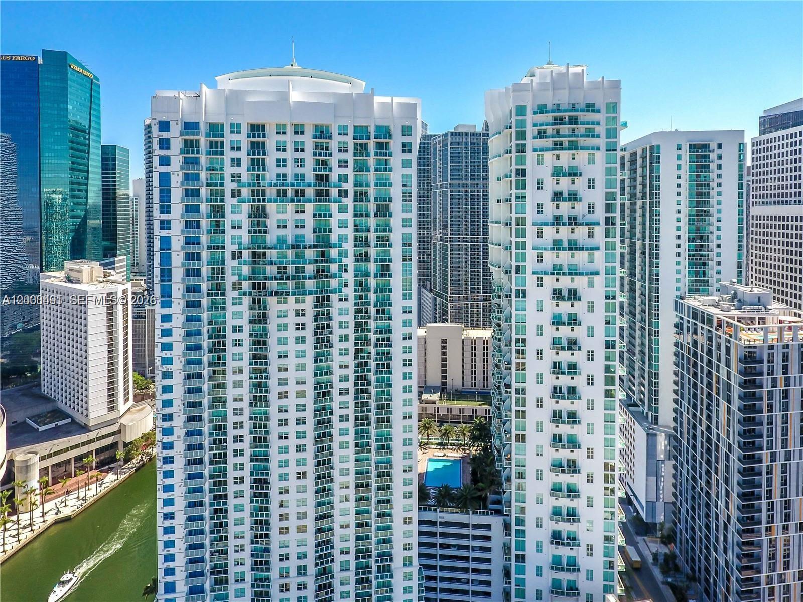 BRICKELL ON THE RIVER N T - Residential