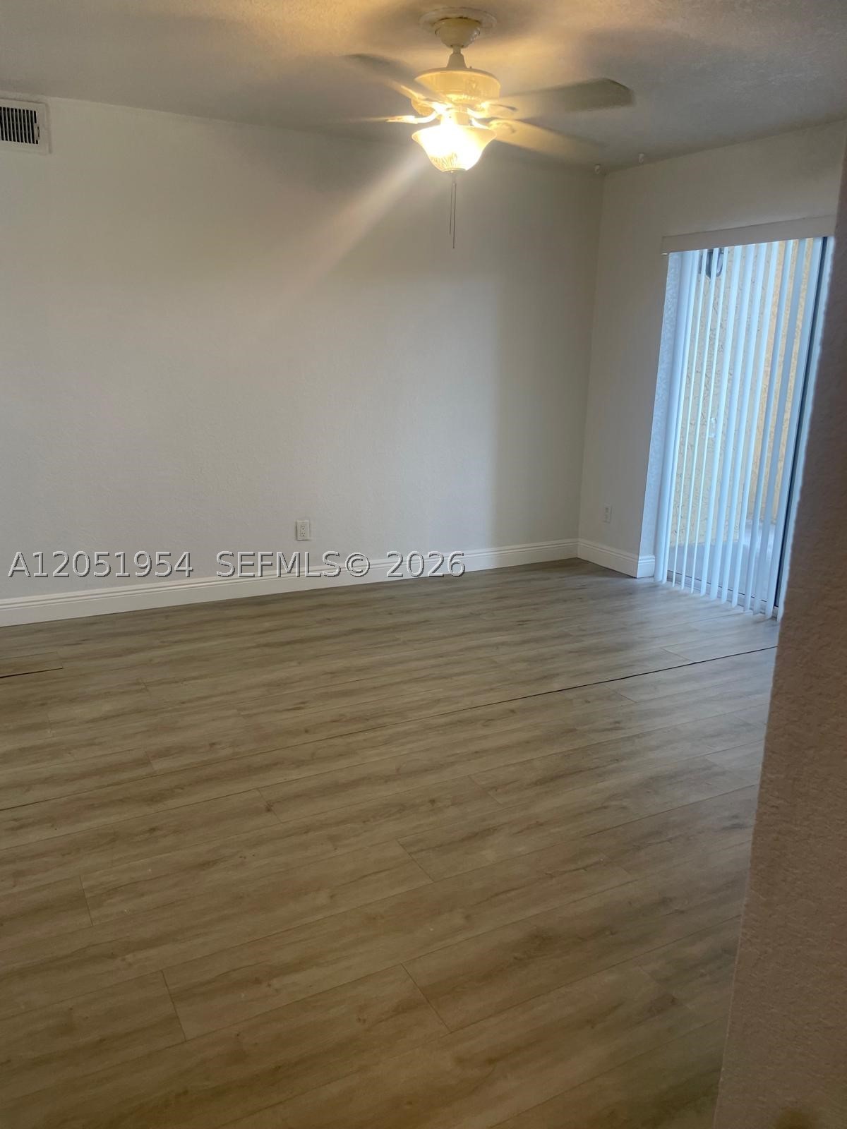 SAVANNAH AT RIVERSIDE CON - Residential Lease