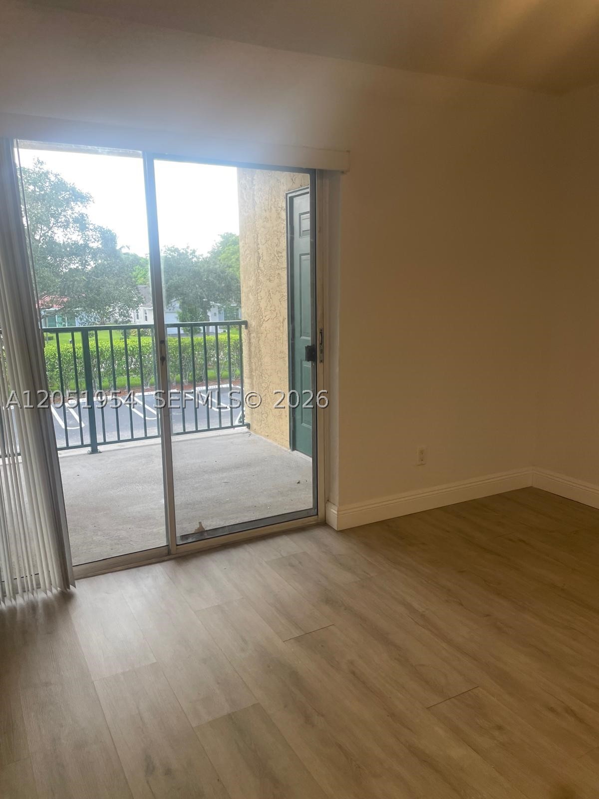 SAVANNAH AT RIVERSIDE CON - Residential Lease