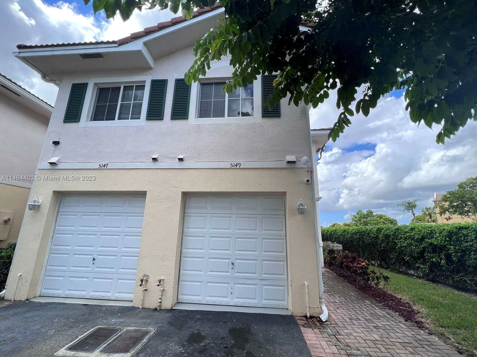 Feast your eyes on the quaint Summer Lakes Estates community! This corner townhouse offers a floor plan that seamlessly blends comfort and practicality. As you step through the door, you'll find easy-to-clean tile flooring transitioning to carpet throughout the staircase and second floor.  This property is conveniently located off of Commercial BLVD and within a gated community. Pest control and trash are included. Please follow the showing instructions. Two parking spaces are included (one-car garage and driveway). Additional parking is available for $10 a month.Application fee waived for any prospect tenant using a realtor.$250 NON-REFUNDABLE PET DEPOSIT.ADDITIONAL $50 PER MONTH PET FEE.