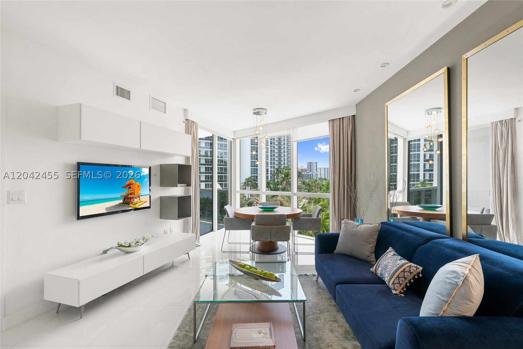 TRUMP ROYALE CONDO - Residential