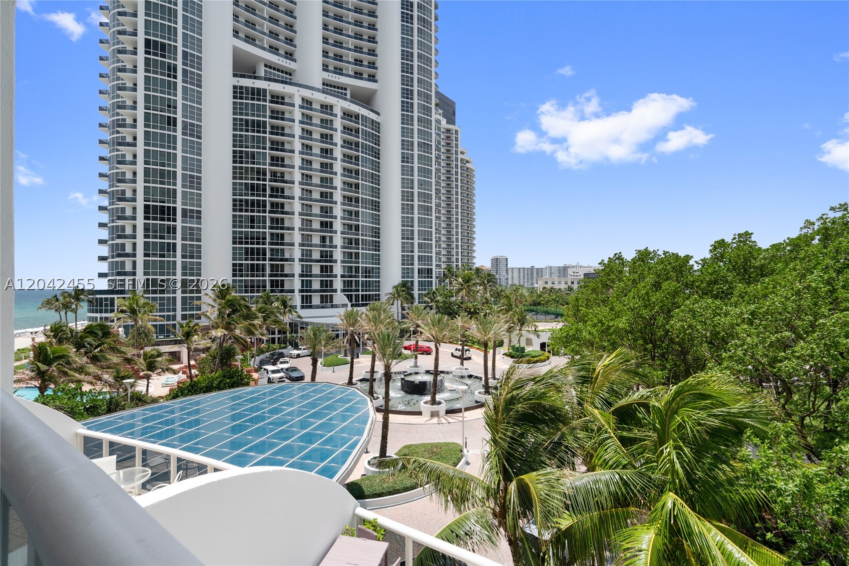 TRUMP ROYALE CONDO - Residential