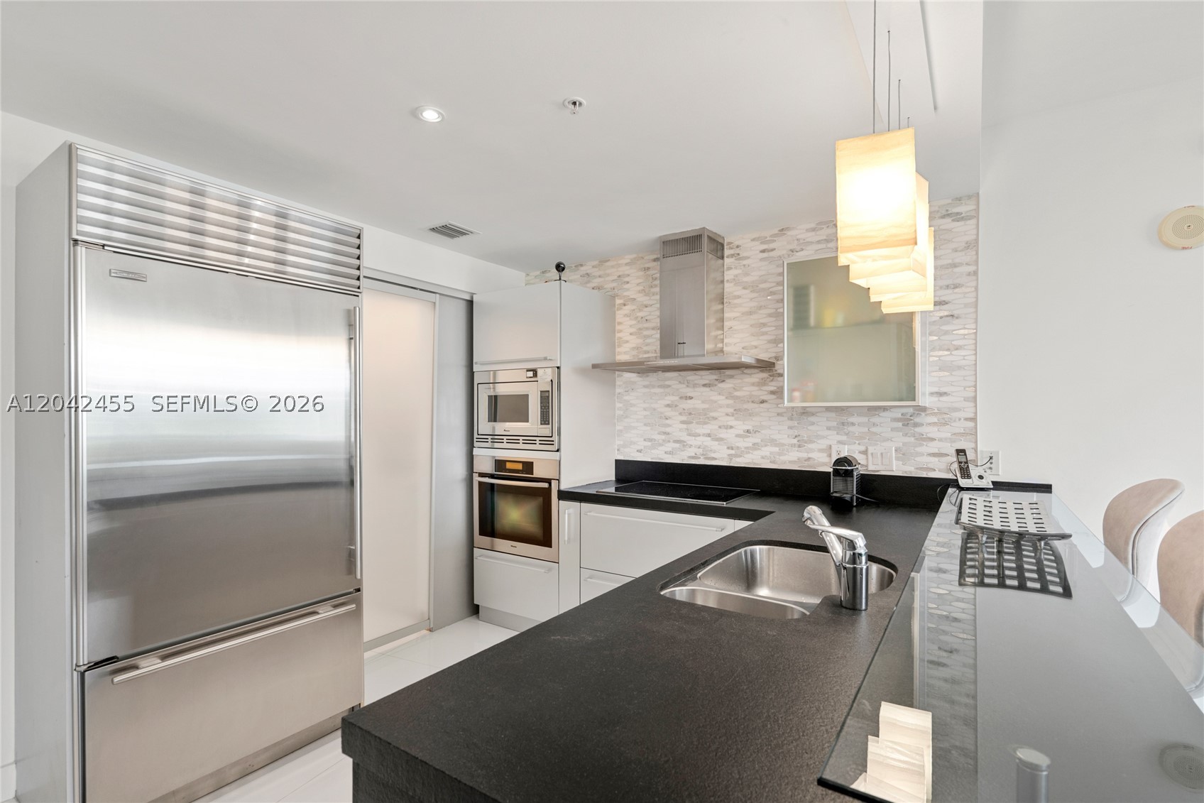 TRUMP ROYALE CONDO - Residential
