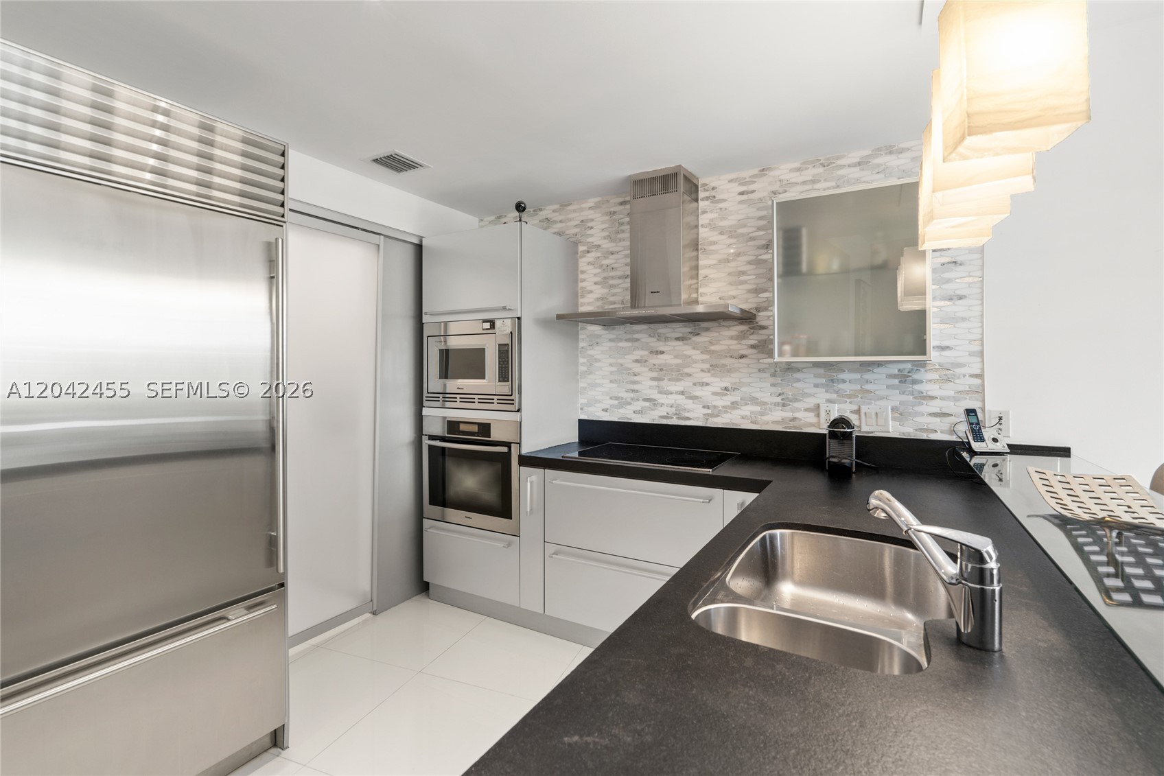 TRUMP ROYALE CONDO - Residential