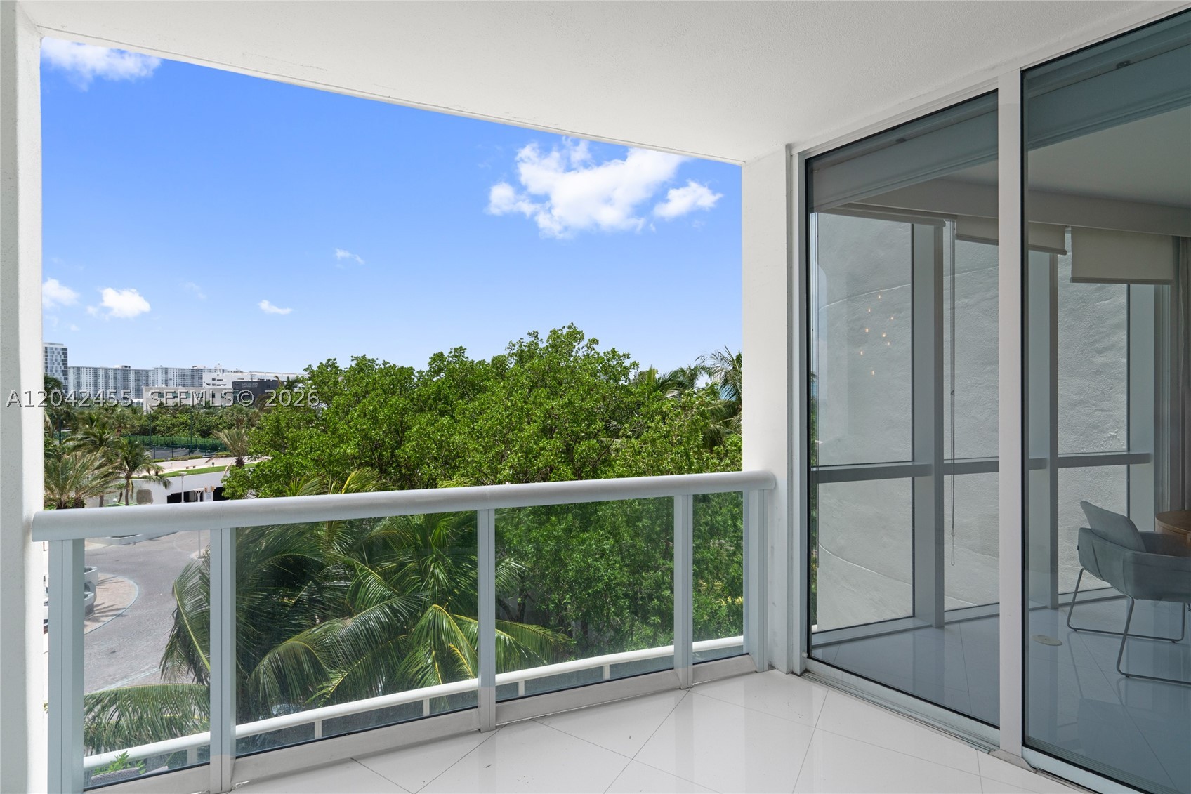 TRUMP ROYALE CONDO - Residential