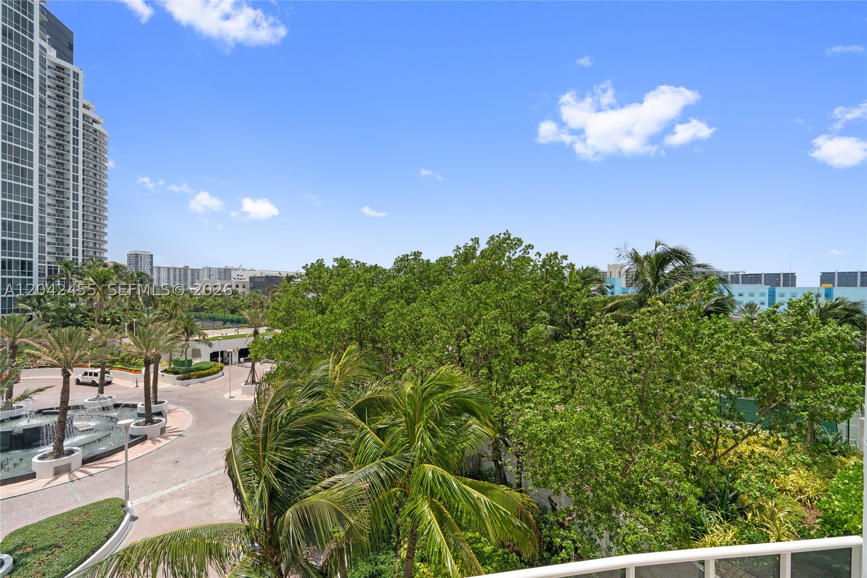 TRUMP ROYALE CONDO - Residential
