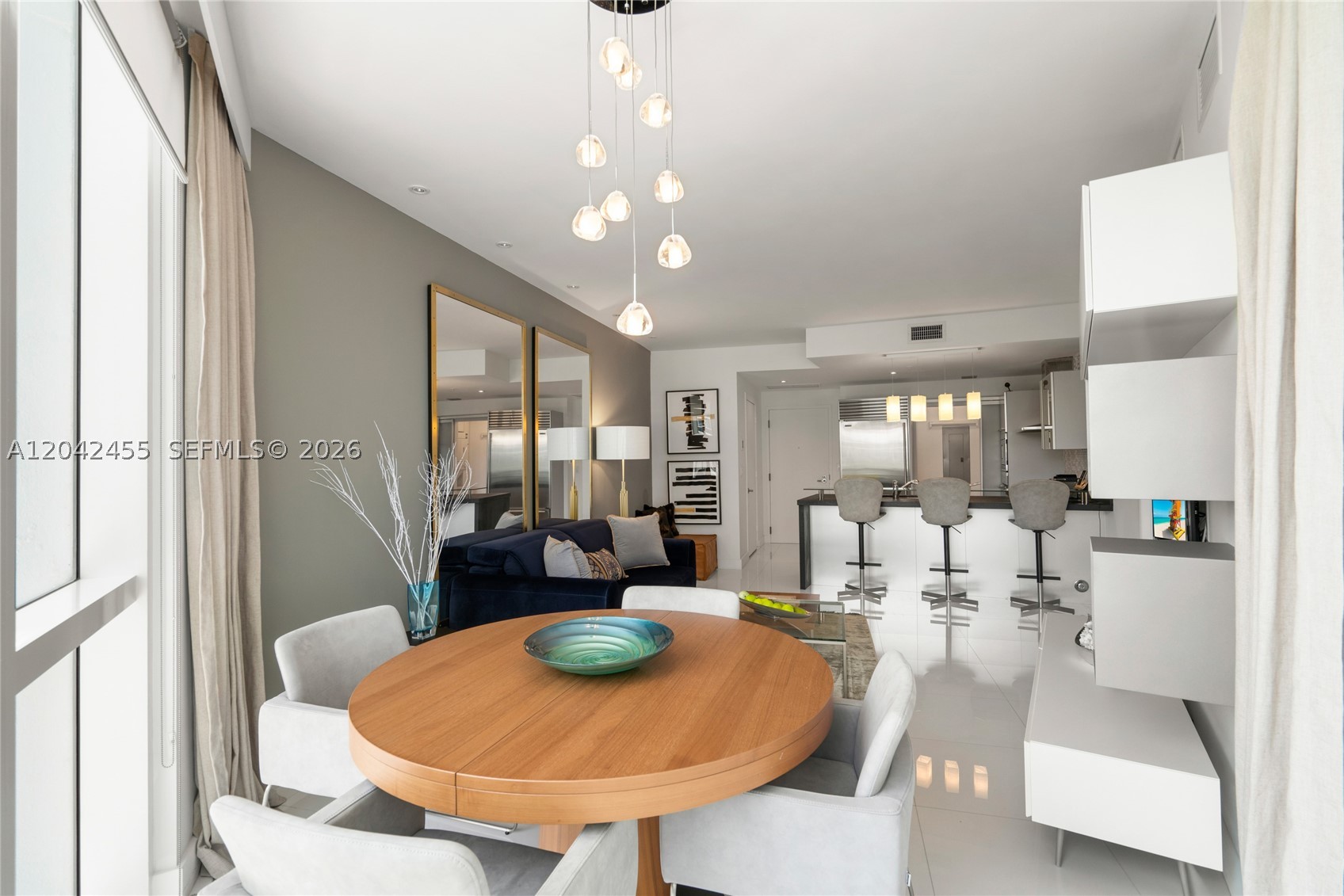 TRUMP ROYALE CONDO - Residential
