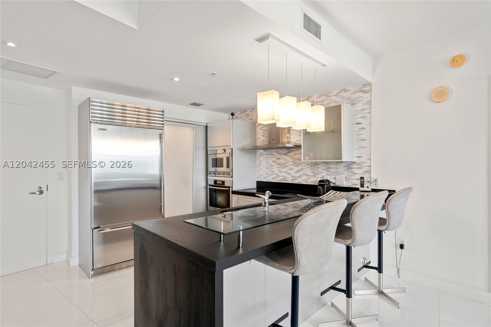 TRUMP ROYALE CONDO - Residential