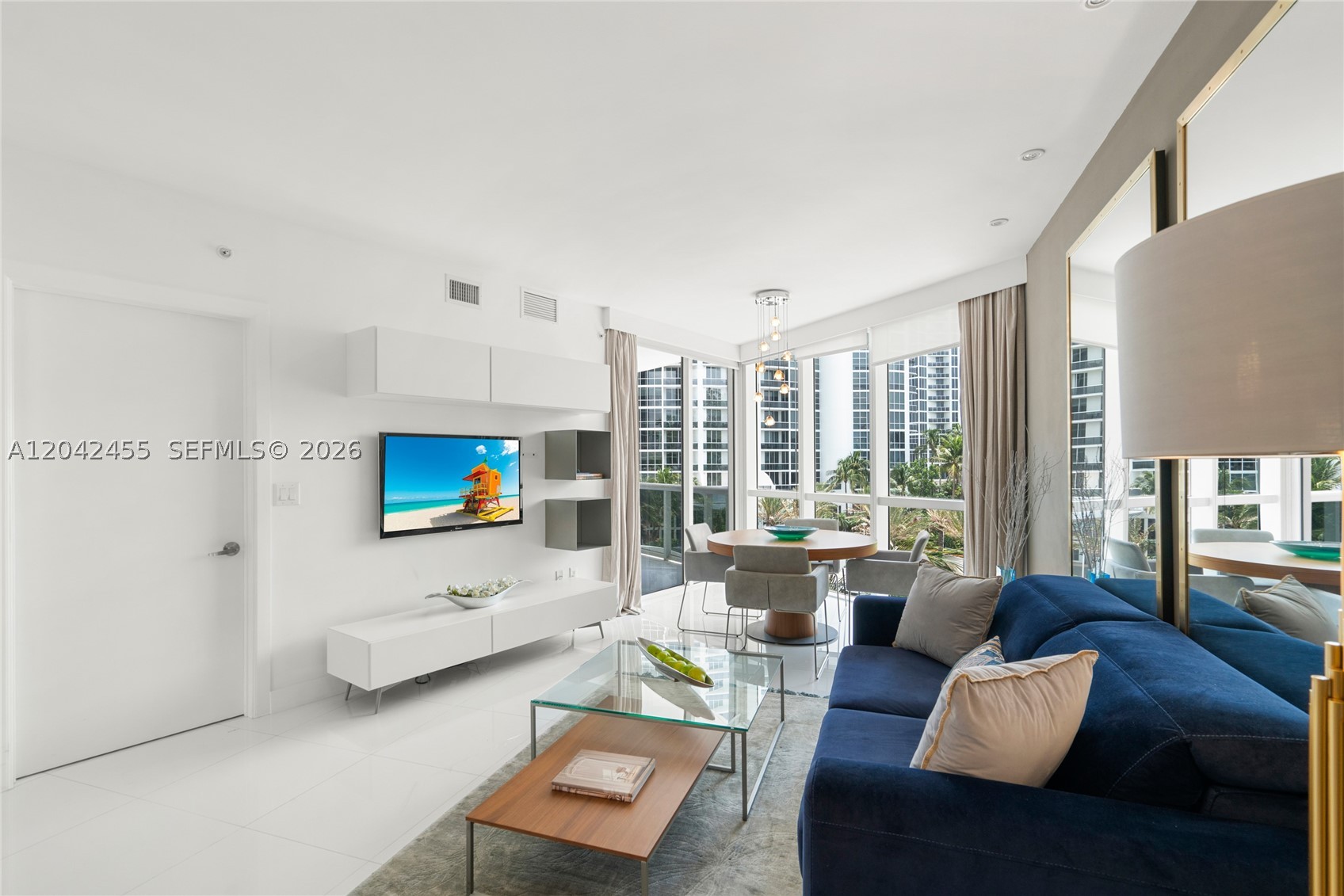 TRUMP ROYALE CONDO - Residential