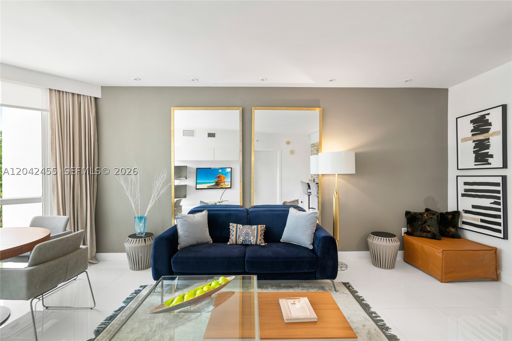 TRUMP ROYALE CONDO - Residential