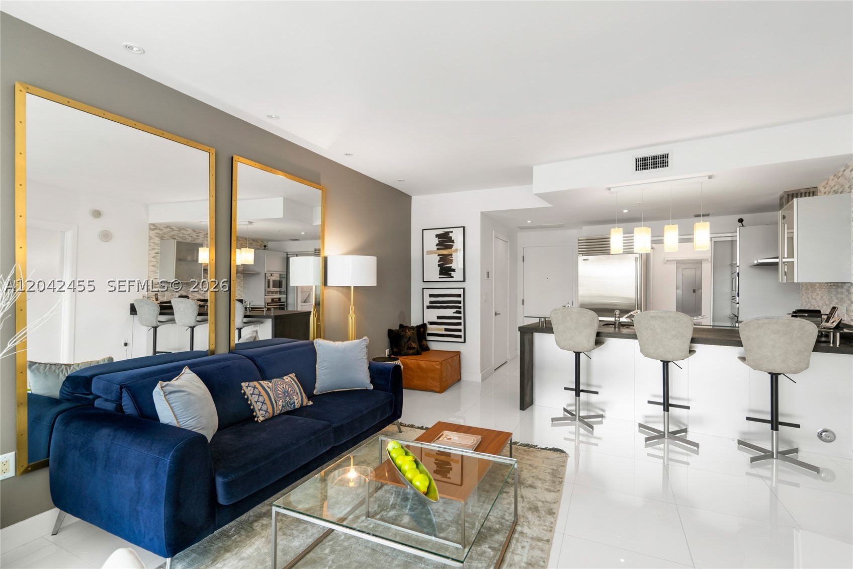 TRUMP ROYALE CONDO - Residential