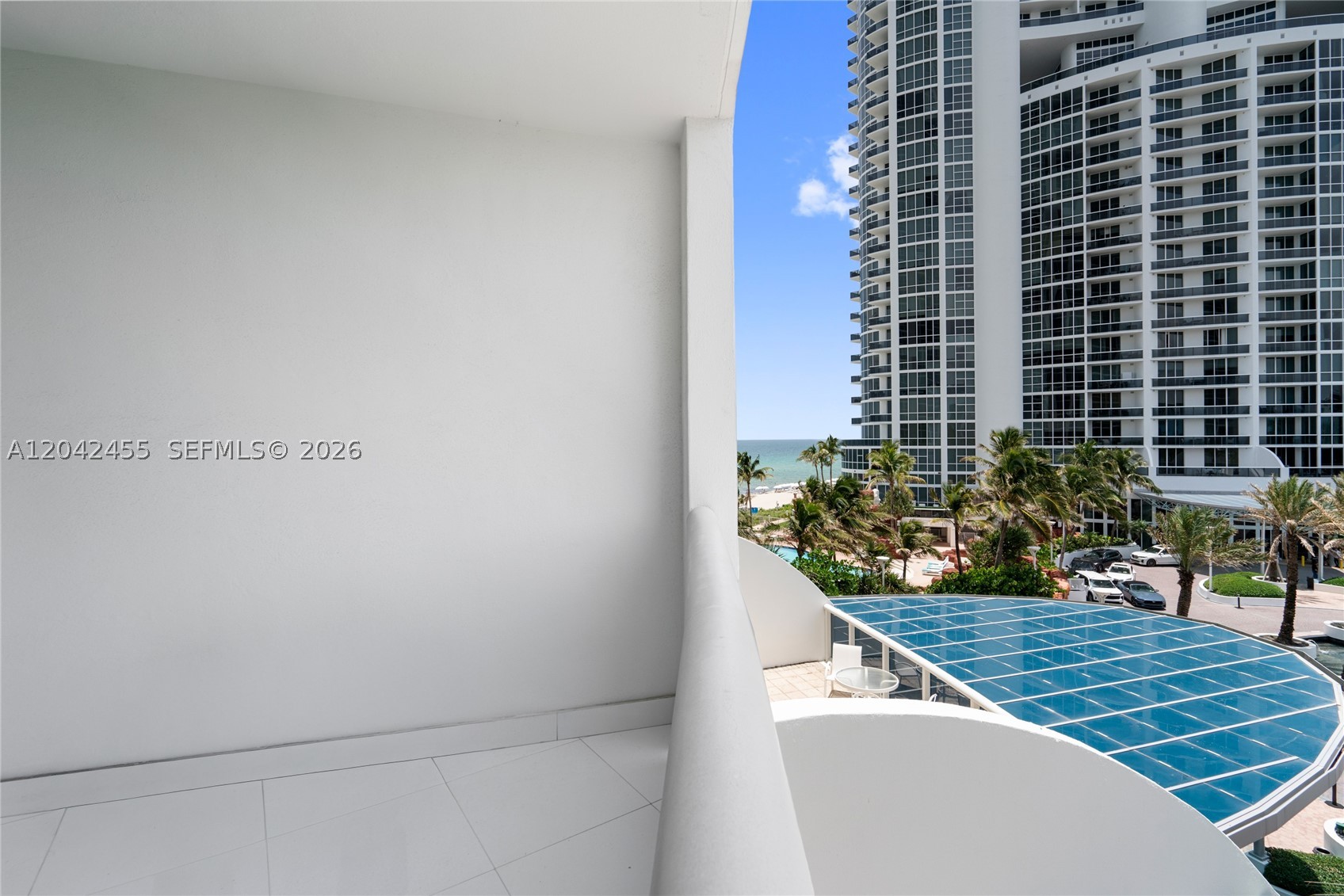 TRUMP ROYALE CONDO - Residential