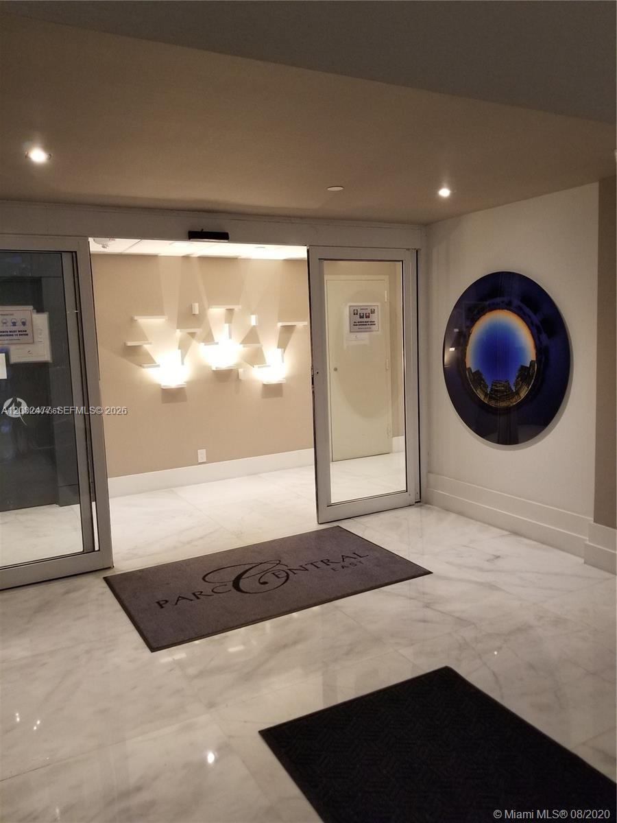 PARC CENTRAL AVENTURA EAS - Residential