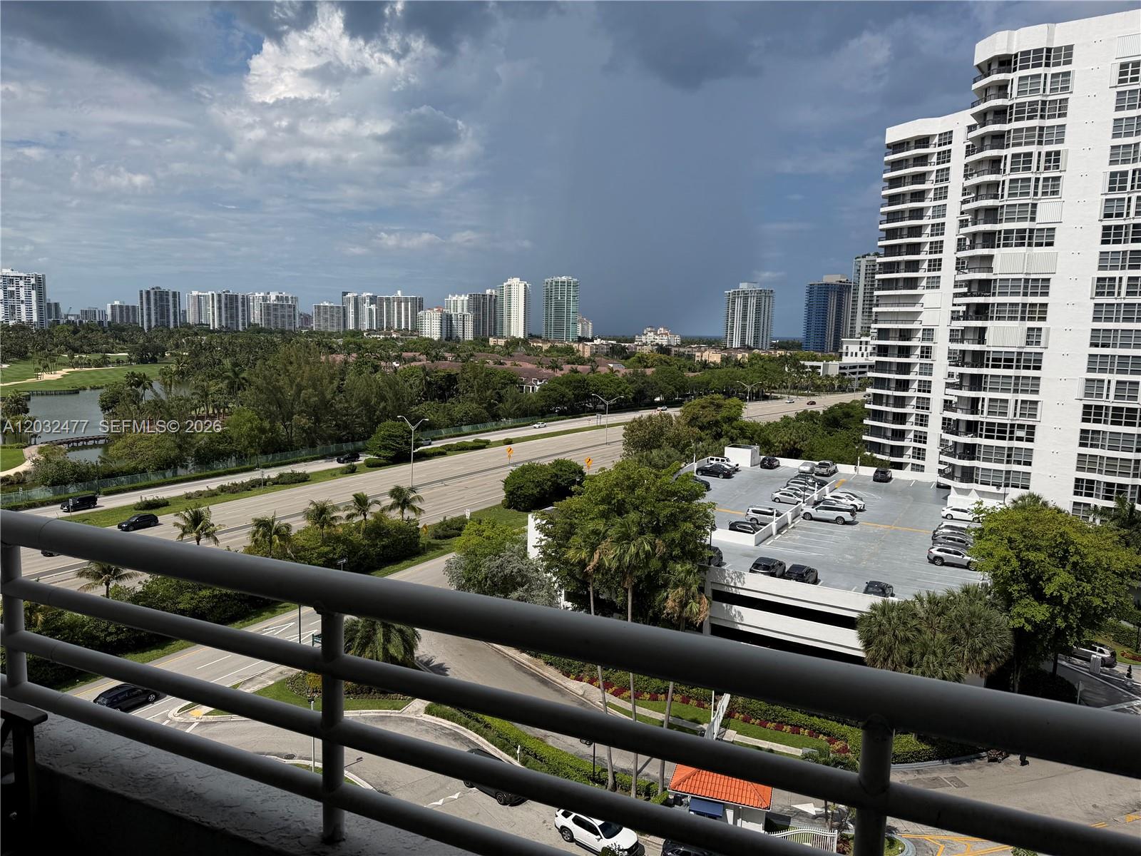 PARC CENTRAL AVENTURA EAS - Residential