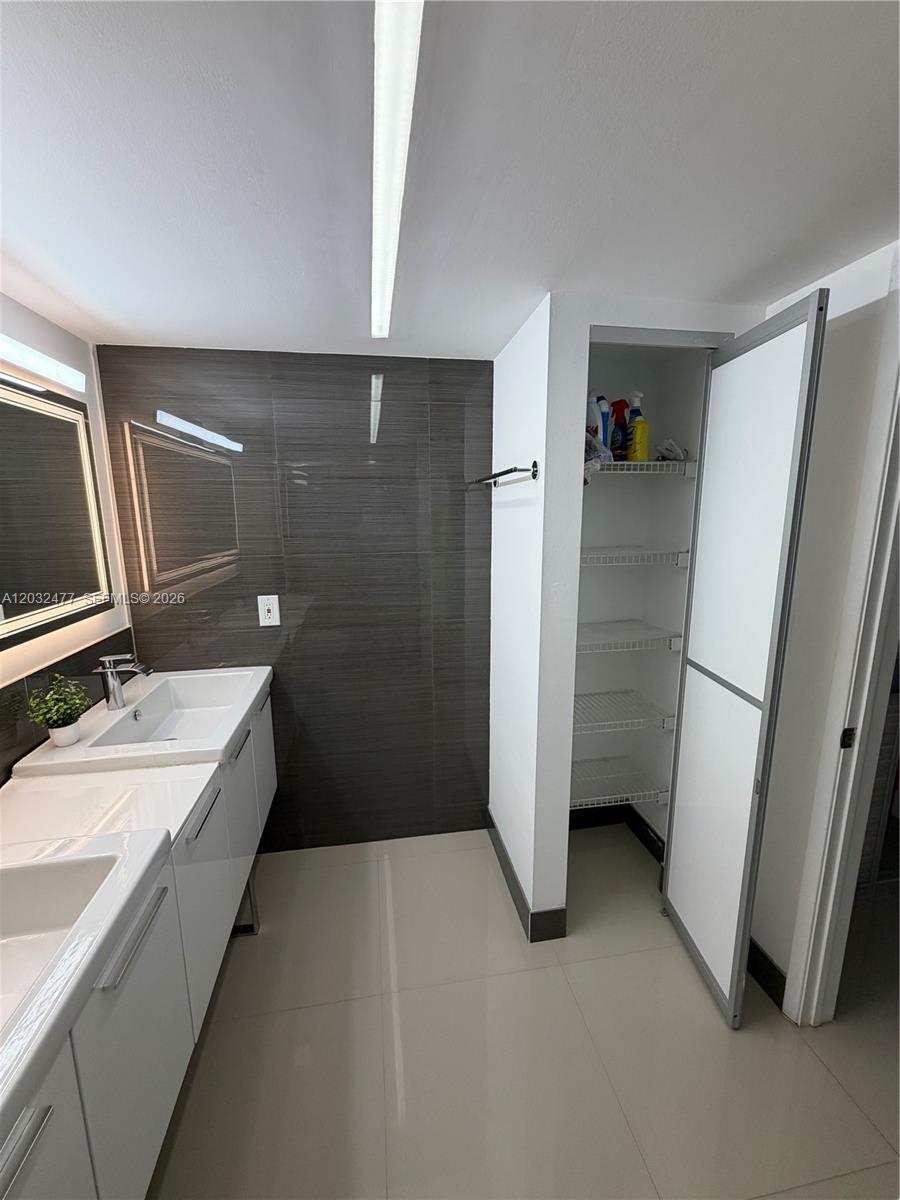 PARC CENTRAL AVENTURA EAS - Residential