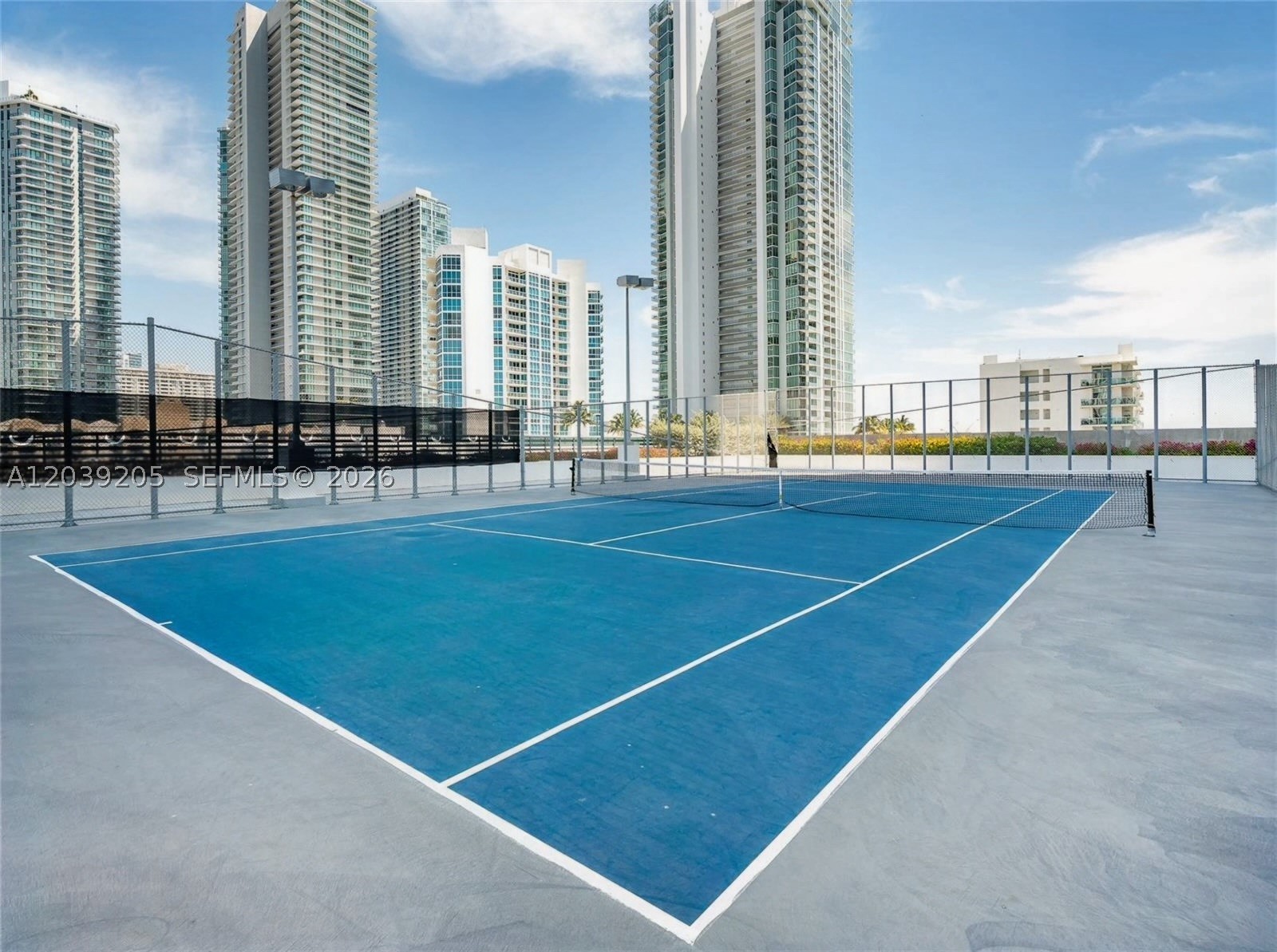 ICON BAY CONDO - Residential