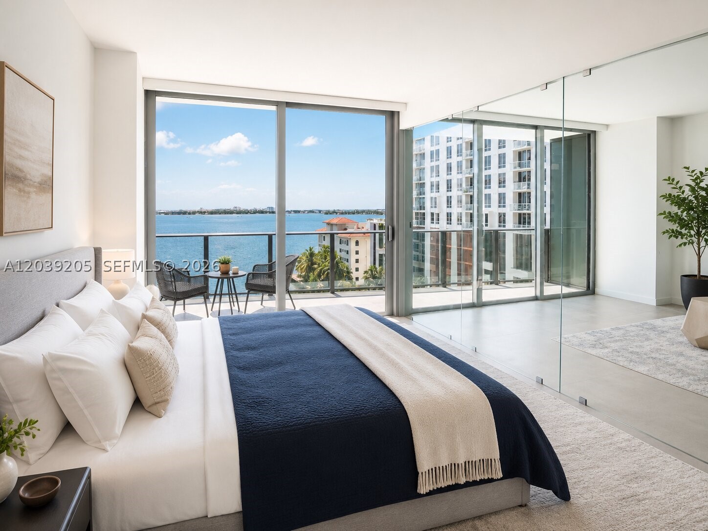 ICON BAY CONDO - Residential