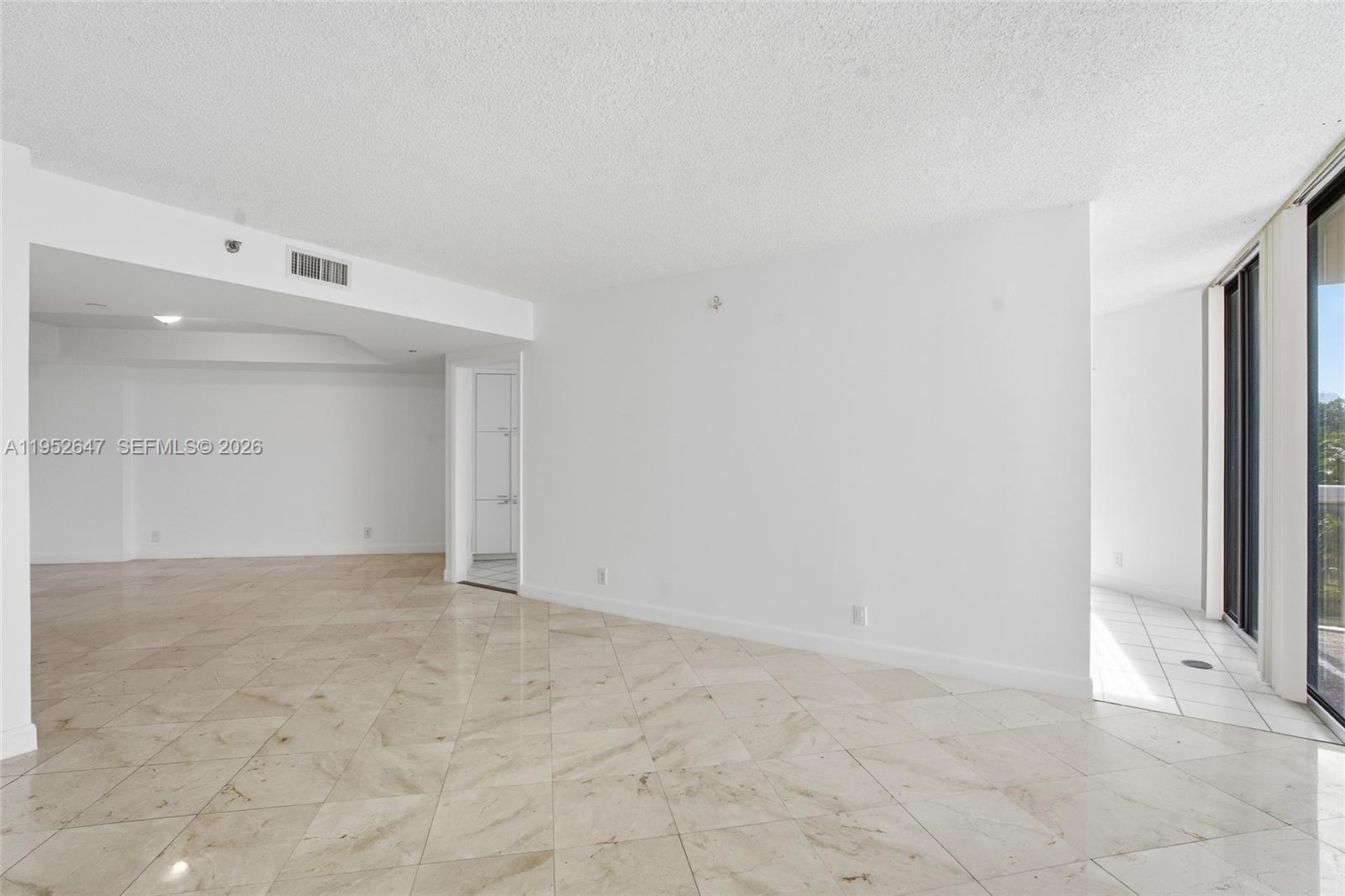 THE LANDMARK CONDO - Residential