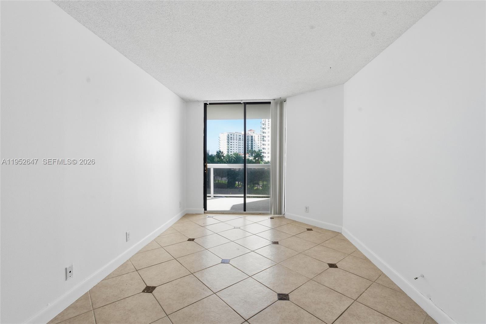 THE LANDMARK CONDO - Residential