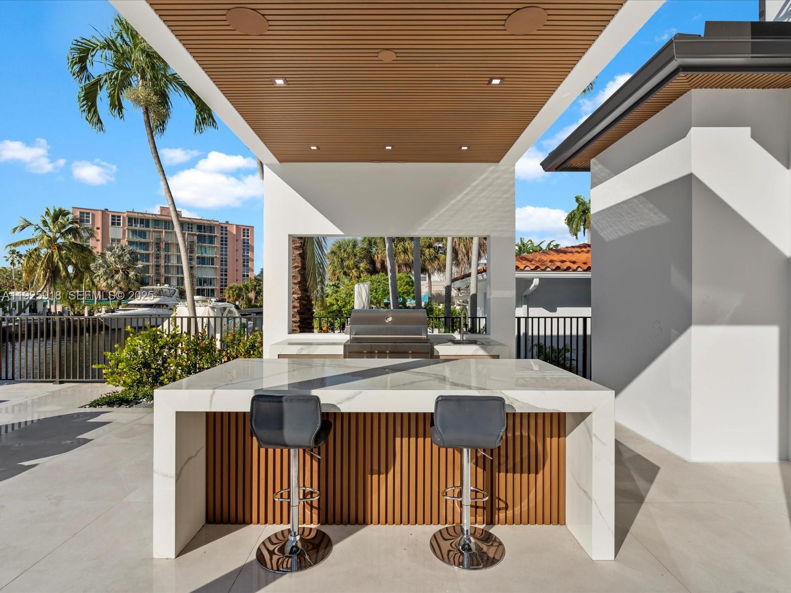 VENICE RESUB OF BLKS 5 & - Residential