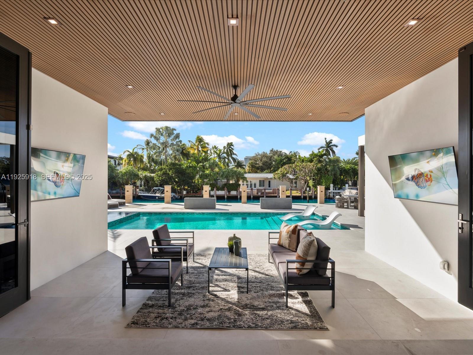 VENICE RESUB OF BLKS 5 & - Residential