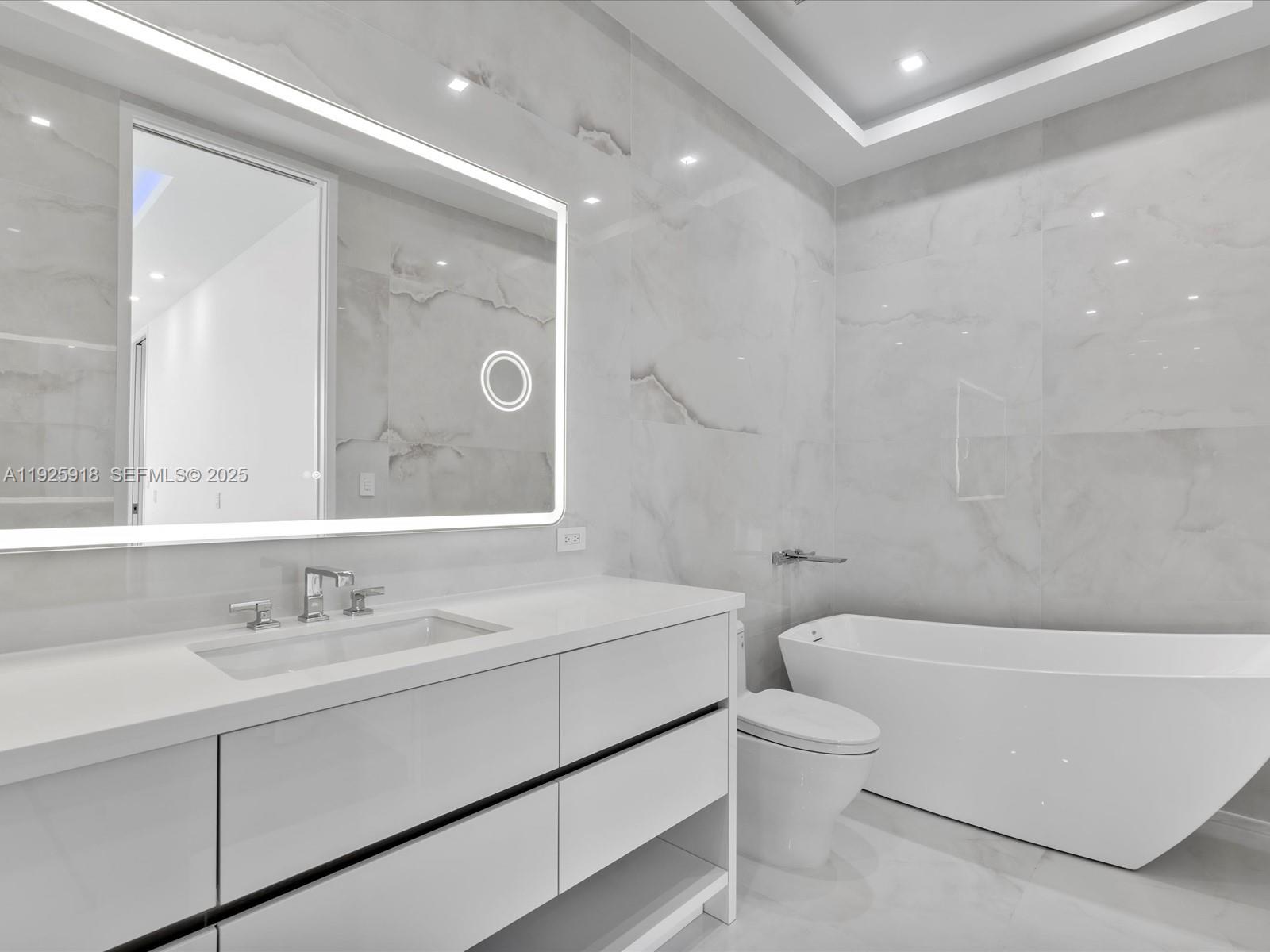 VENICE RESUB OF BLKS 5 & - Residential